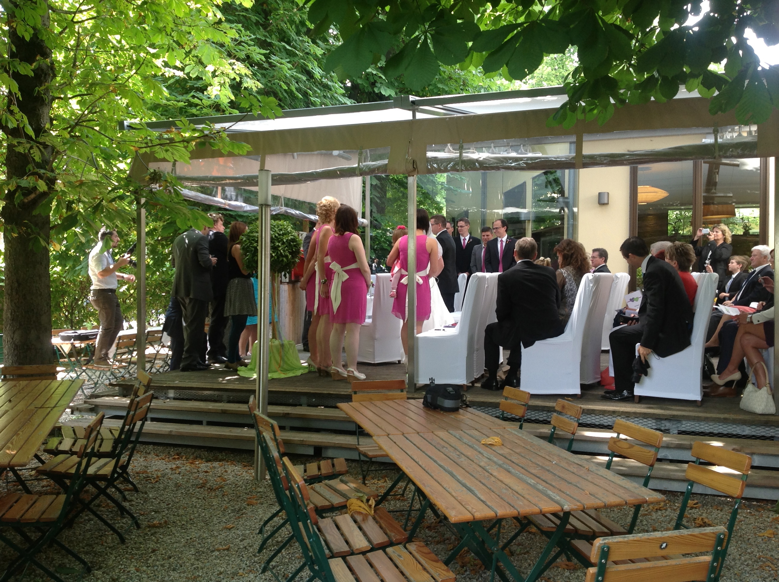 Hochzeit: Restaurant Neuland