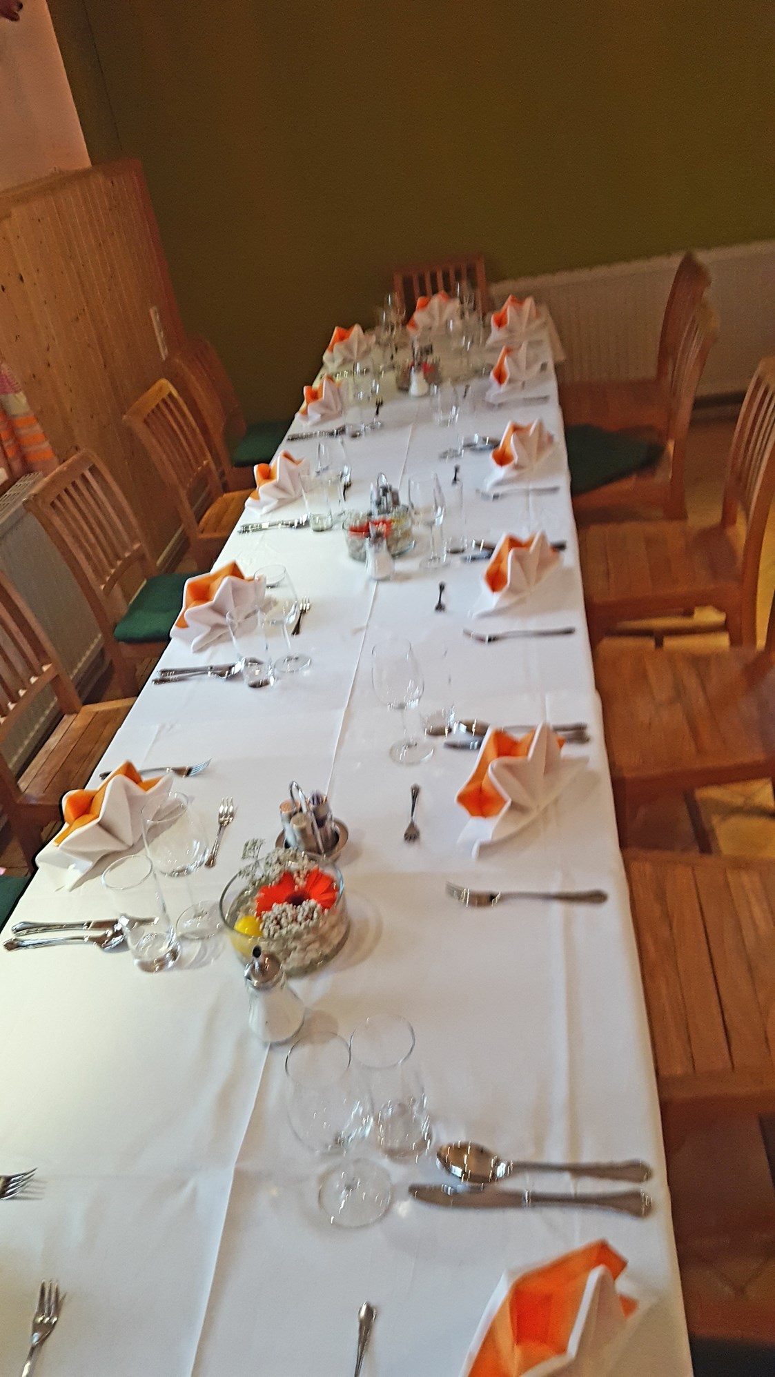 Hochzeit: Tischdekoration bei einer Hochzeitsfeier im Lokal - Berggasthof Magdalenenhof