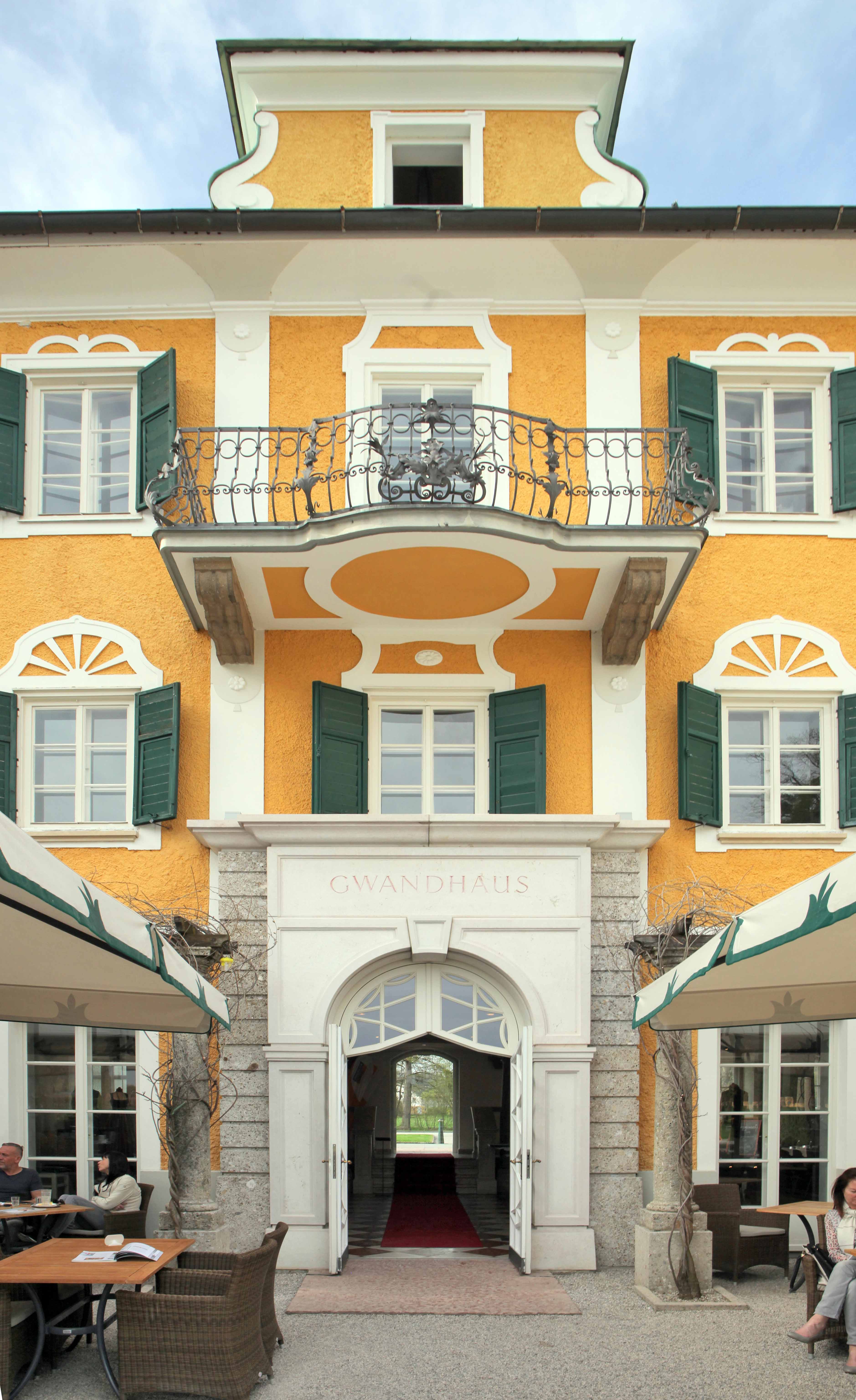 Hochzeit - Umgebung: in einer Stadt - Salzburg - Das malerische Gwandhaus - Gwandhaus