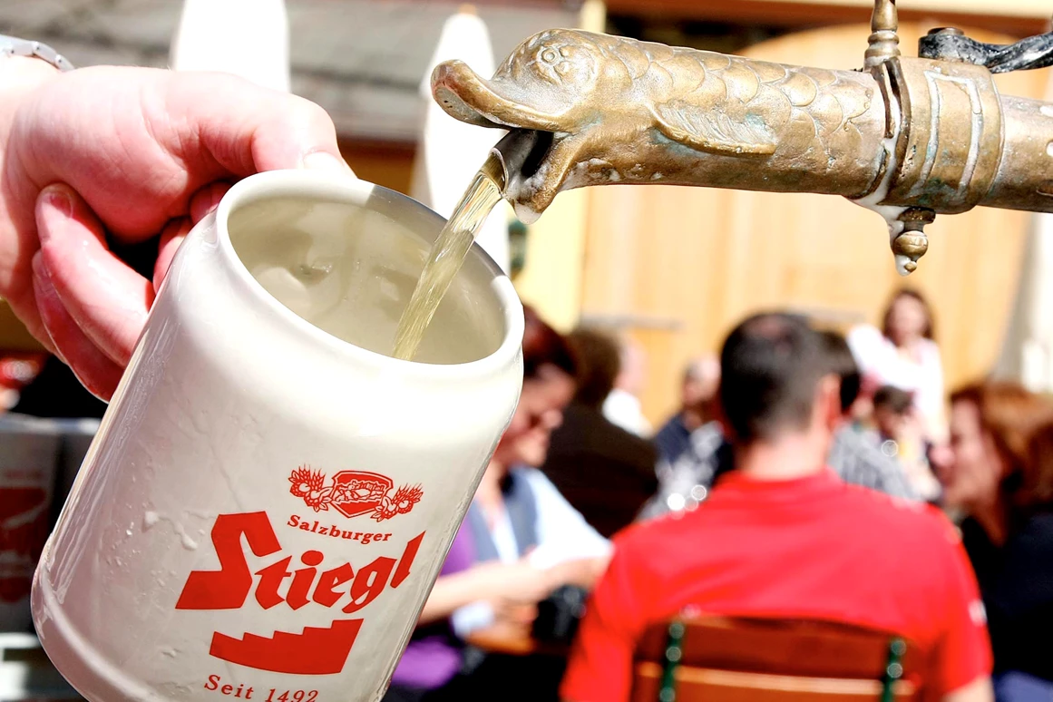 Hochzeitslocation: Unser Bierbrunnen eignet sich perfekt für Ihren Aperitif - Stiegl-Brauwelt