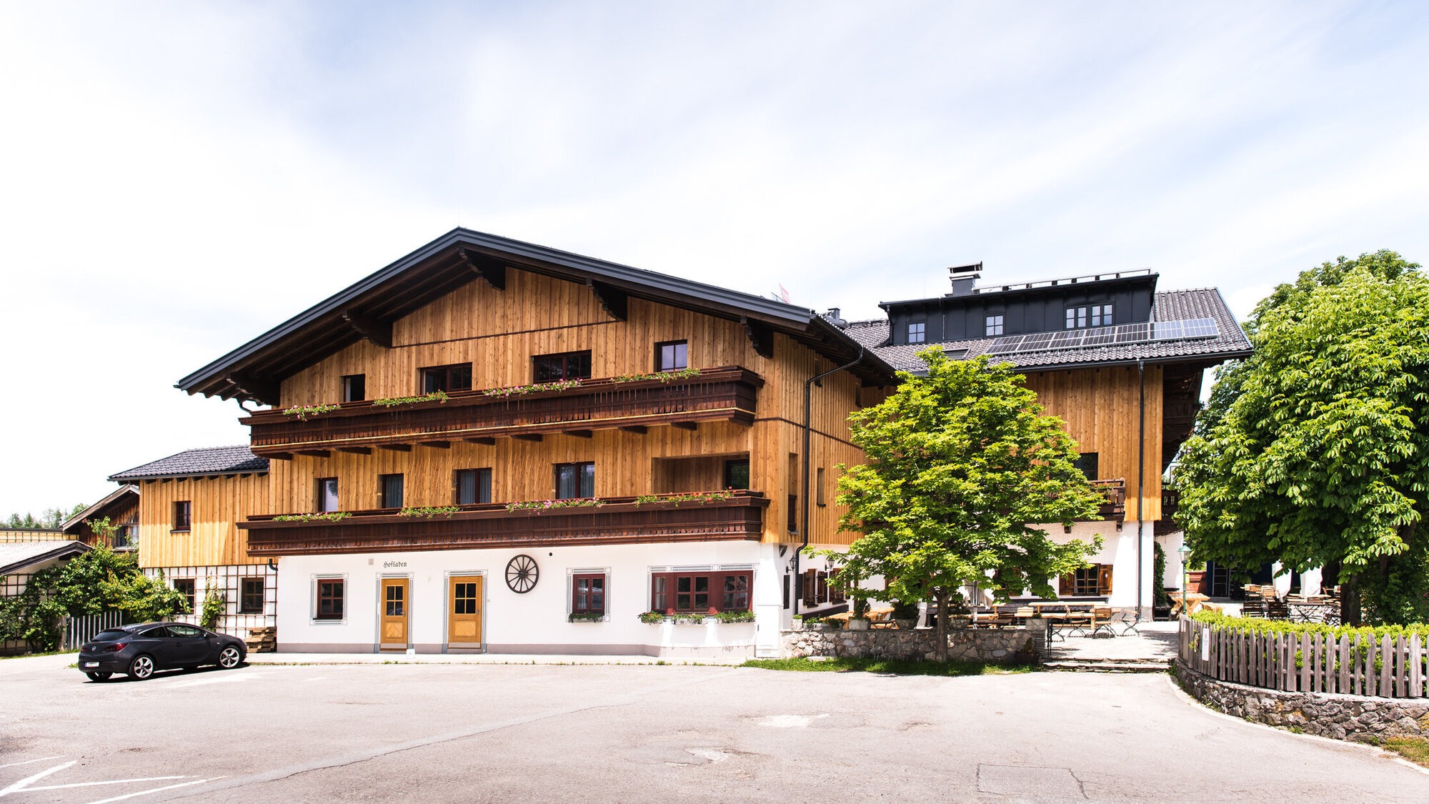 Mariage - Hallein -      Empfang der Hochzeitsgäste in idyllischer Atmosphäre mitten im Grünen.
 - Seminar und Multimediaraum Steinerwirt