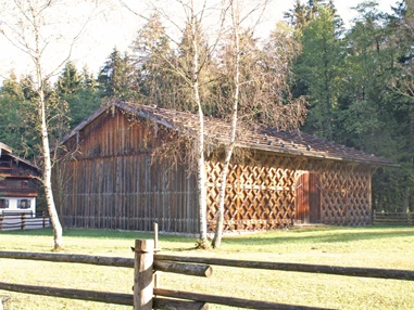 Hochzeitslocation: Bundwerkstadel im Salzburger Freilichtmuseum - Salzburger Freilichtmuseum