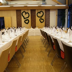 Hochzeit: Gemeindesaal Göming
