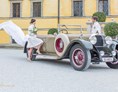 Hochzeit: Die eleganten Oldtimer der Ferdinand Porsche Erlebniswelt können auch für Hochzeiten gemietet werden. Foto: ebihara photography - Ferdinand Porsche Erlebniswelt fahr(T)raum
