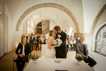 Hochzeit: Heiraten im Burgsaal - Burg Golling