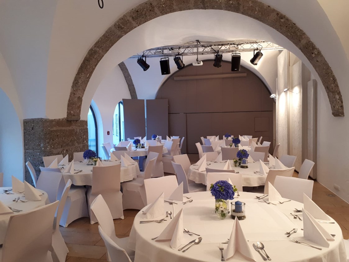 Hochzeit: Hochzeitsfeier im Burgsaal - Burg Golling