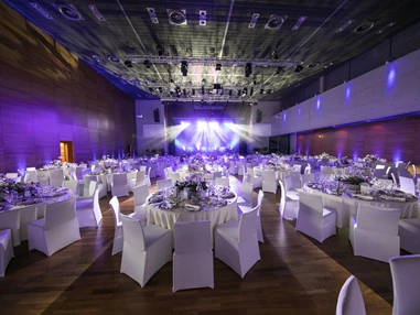Hochzeit: Gala-Tische - Ferry Porsche Congress Center