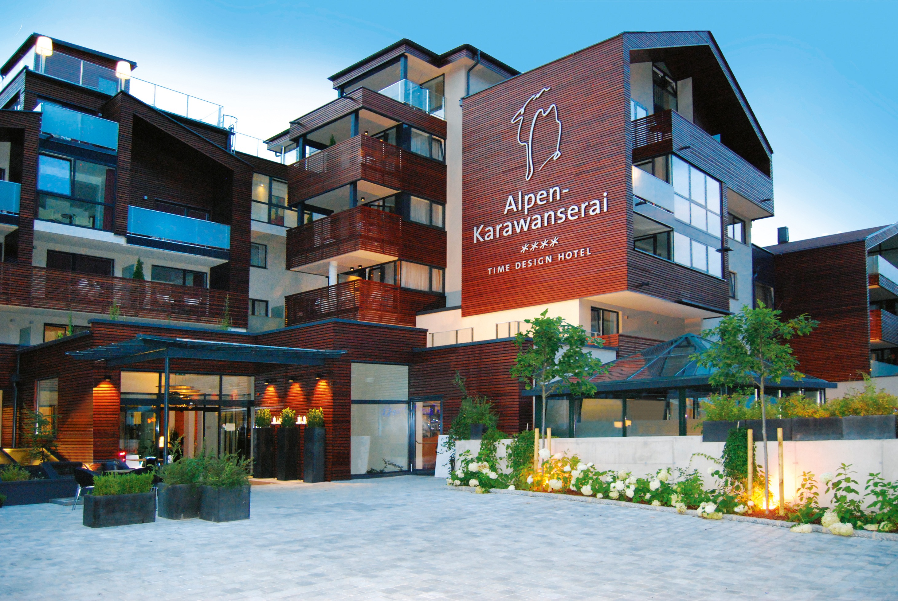 Hochzeit - Brixen im Thale - Traumhochzeit in Saalbach Hinterglemm mit einzigartigem Bergpanorama und stilvollem Ambiente.
 - Alpen-Karawanserai Time Design Hotel