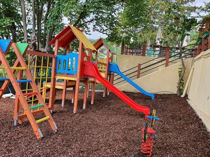 Hochzeit - Höbersdorf - Neuer Spielplatz  - Hochzeitssaal Wien Rosental