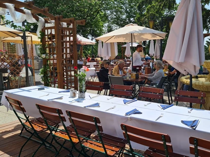 Hochzeit - Höbersdorf - Goldener Schani 2023 - Hochzeitssaal Wien Rosental