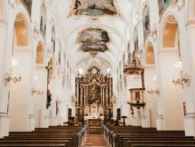 Hochzeit: Die baroke Basilika des Kloster Scheyern.
Hier sind kirchliche Trauungen möglich. - Klosterschenke Scheyern - Prielhof