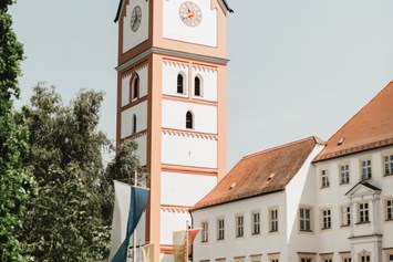 Hochzeit: Die Außenansicht der Basilika - Klosterschenke Scheyern - Prielhof
