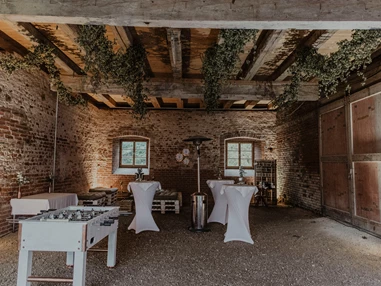 Hochzeit: Das Stadl hergerichtet als Lounge - Klosterschenke Scheyern - Prielhof