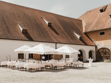 Klosterschenke Scheyern - Prielhof Angaben zu den Festsälen Innenhof