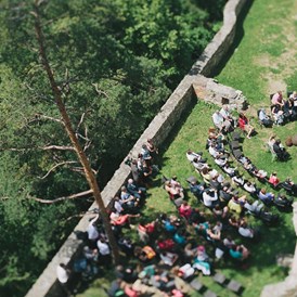 Hochzeit: Heiraten im Freien auf der Ruine Dobra in Niederösterreich.
Foto © thomassteibl.com - Ruine Dobra