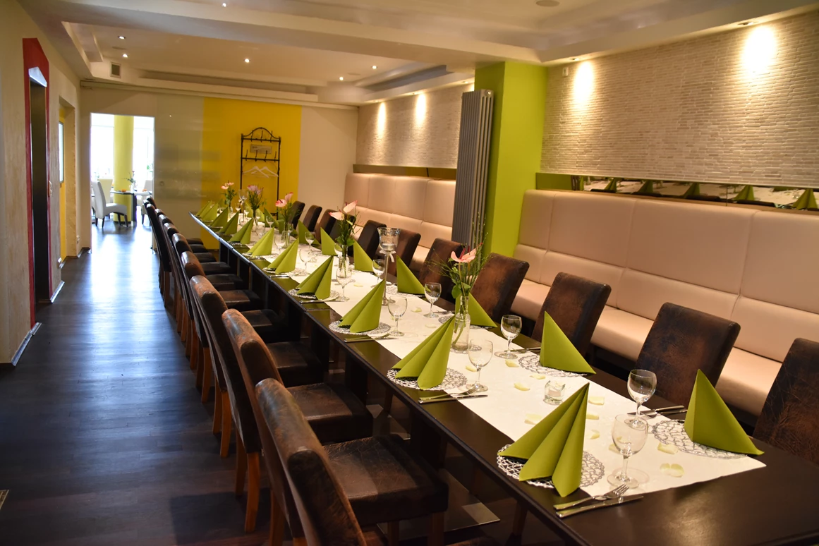 Hochzeit: Saal
Tafel für bis zu 35 Personen  - Restautrant Pfanntissimo