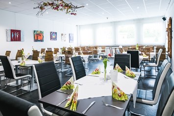 Hochzeit: Veranstaltungssaal
je nach Wunsch wird der Raum umgestaltet - Hotel Fohnsdorf
