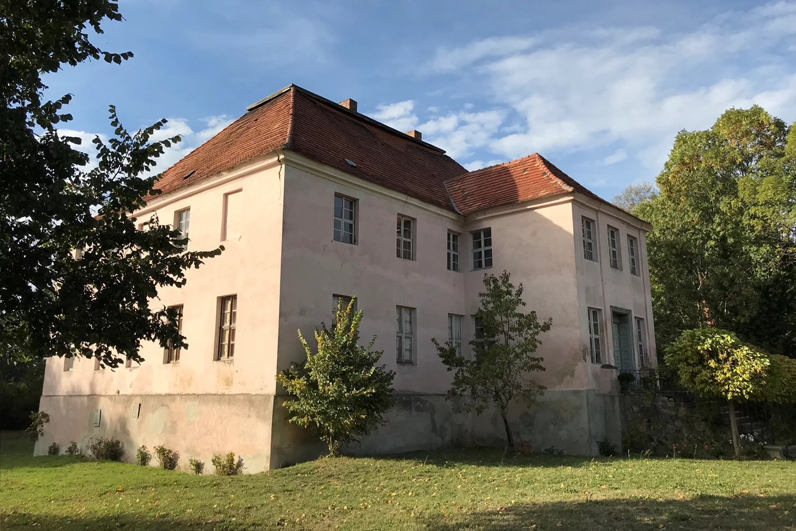 Hochzeitslocation: Schloss Schacksdorf Außenansicht - Schloss Schacksdorf