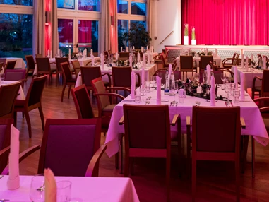 Hochzeit: Kultursaal am Park