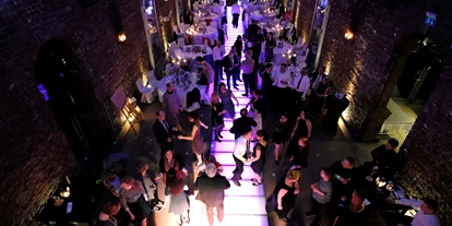 Mariage - Duisburg - Der Lokschuppen in Bottrop bei Nacht. - Lokschuppen Event GbR