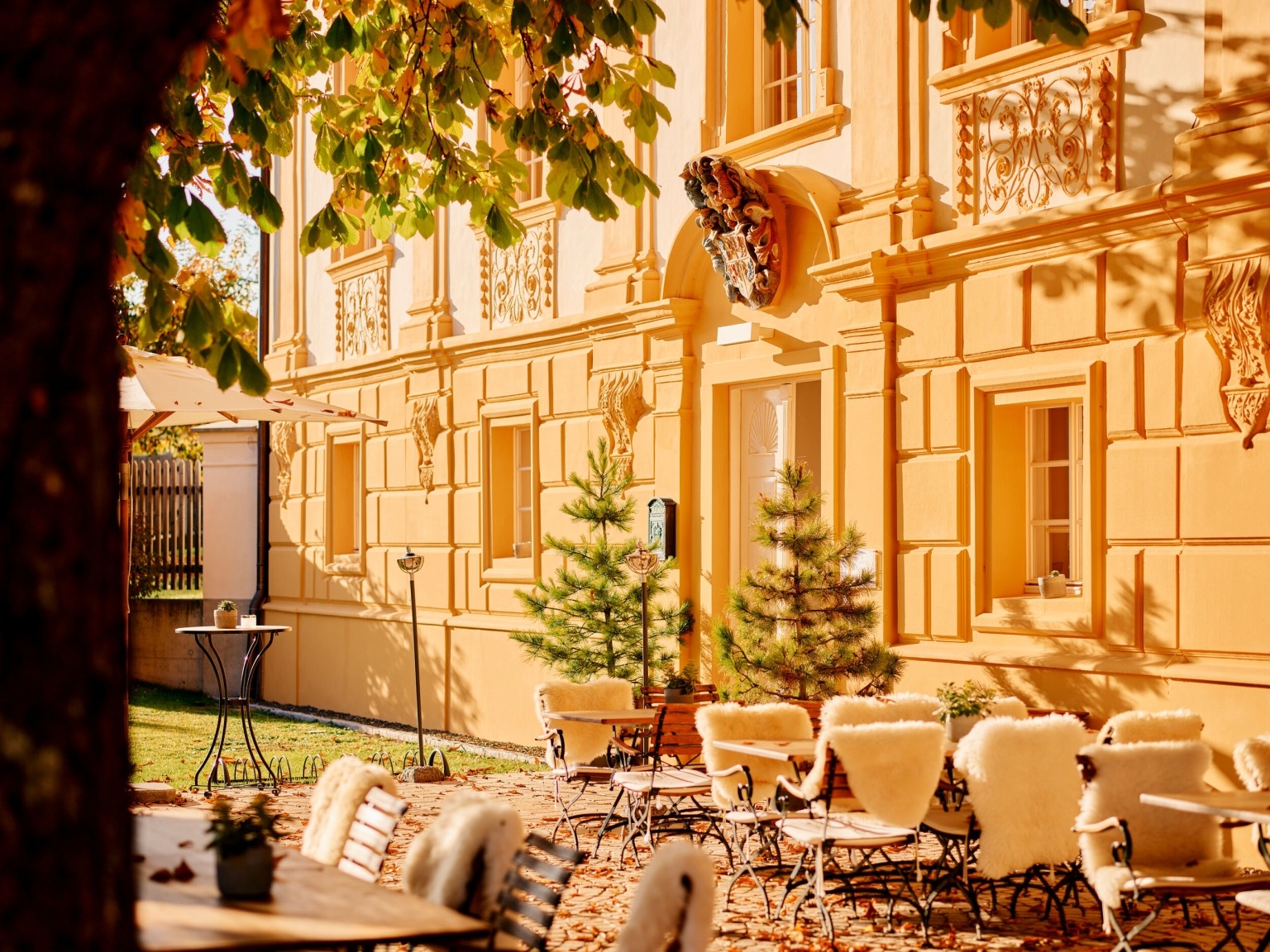 Hotel Hofwirt Angaben zu den Festsälen Gastgarten