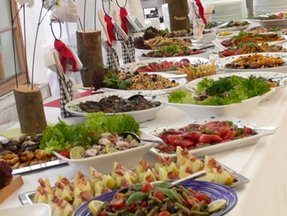 Wedding - PLZ 83562 (Deutschland) - Buffett - Hochzeitslocation Lamplstätt - 3 Tage feiern ohne Sperrstunde