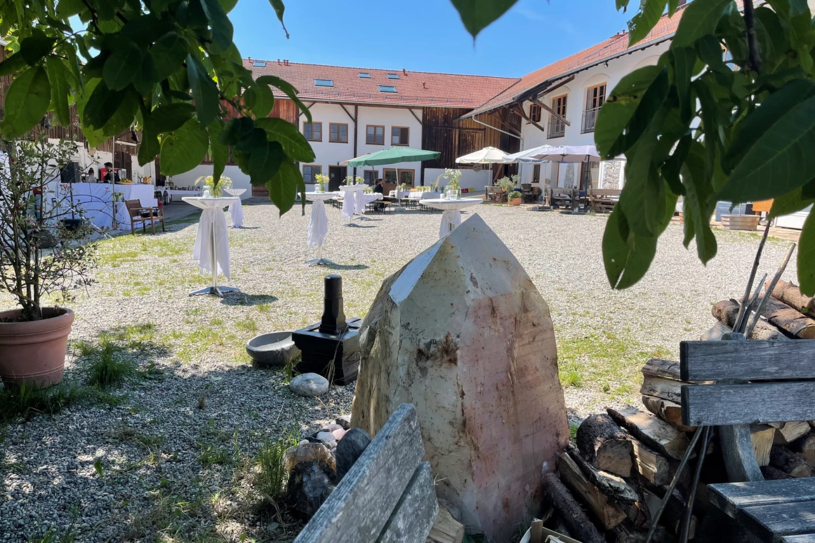 Hochzeitslocation: Hochzeit im Innenhof - Hochzeitslocation Lamplstätt - 3 Tage feiern ohne Sperrstunde