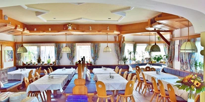 Wedding - nächstes Hotel - Angath - Gastraum Tennladen - Cafe Restaurant Tennladen