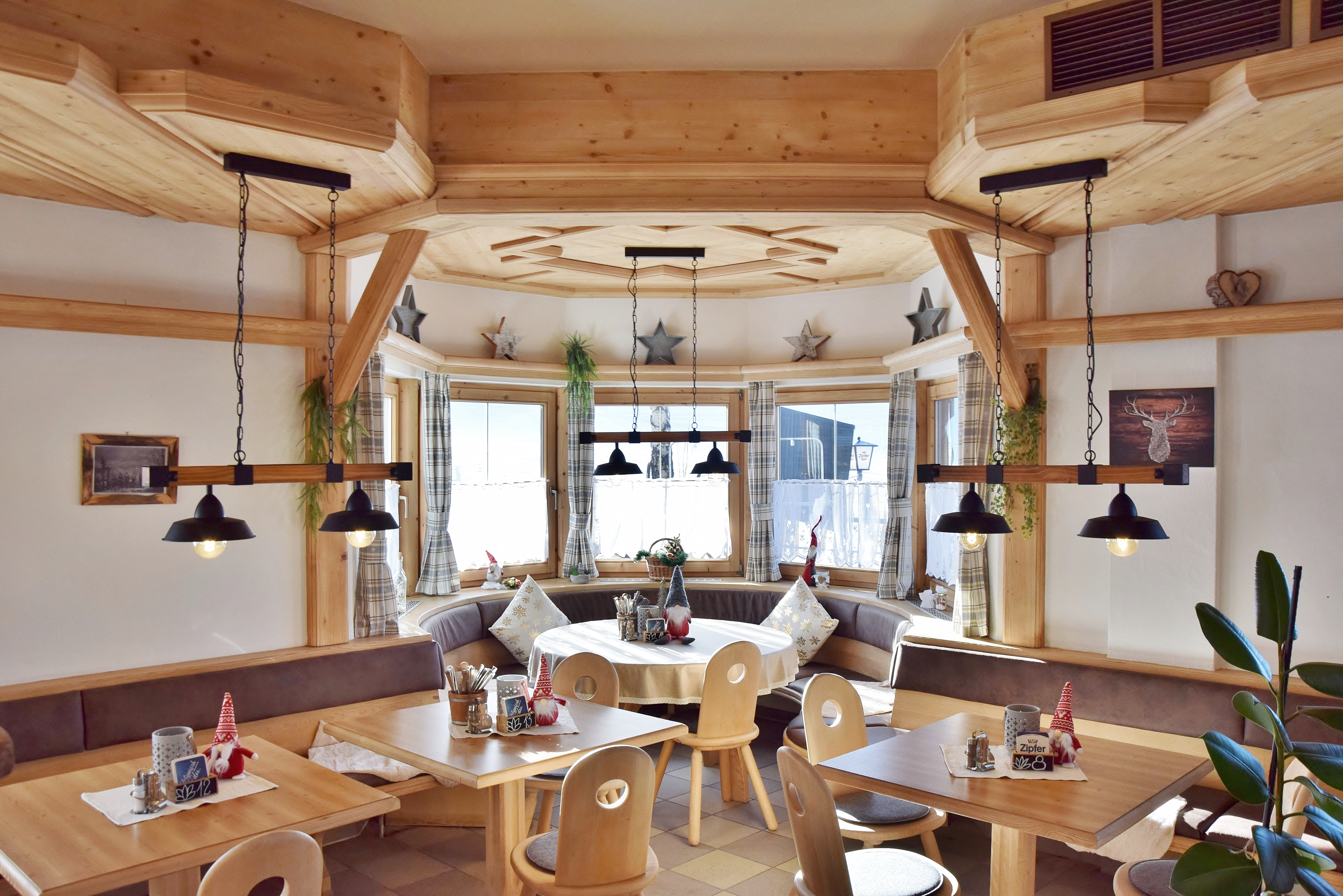 Hochzeit: Restaurant in Niederau Wildschönau Tirol! Typisch tiroler Küche - gutes Restaurant - Cafe Restaurant Tennladen 