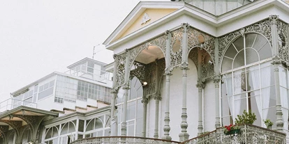 Matrimonio - Bisamberg - Außenansicht der Kaiserloge.
 - Kaiserloge Freudenau