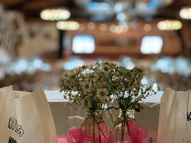 Hochzeit: Musikalm Festhalle Steibis