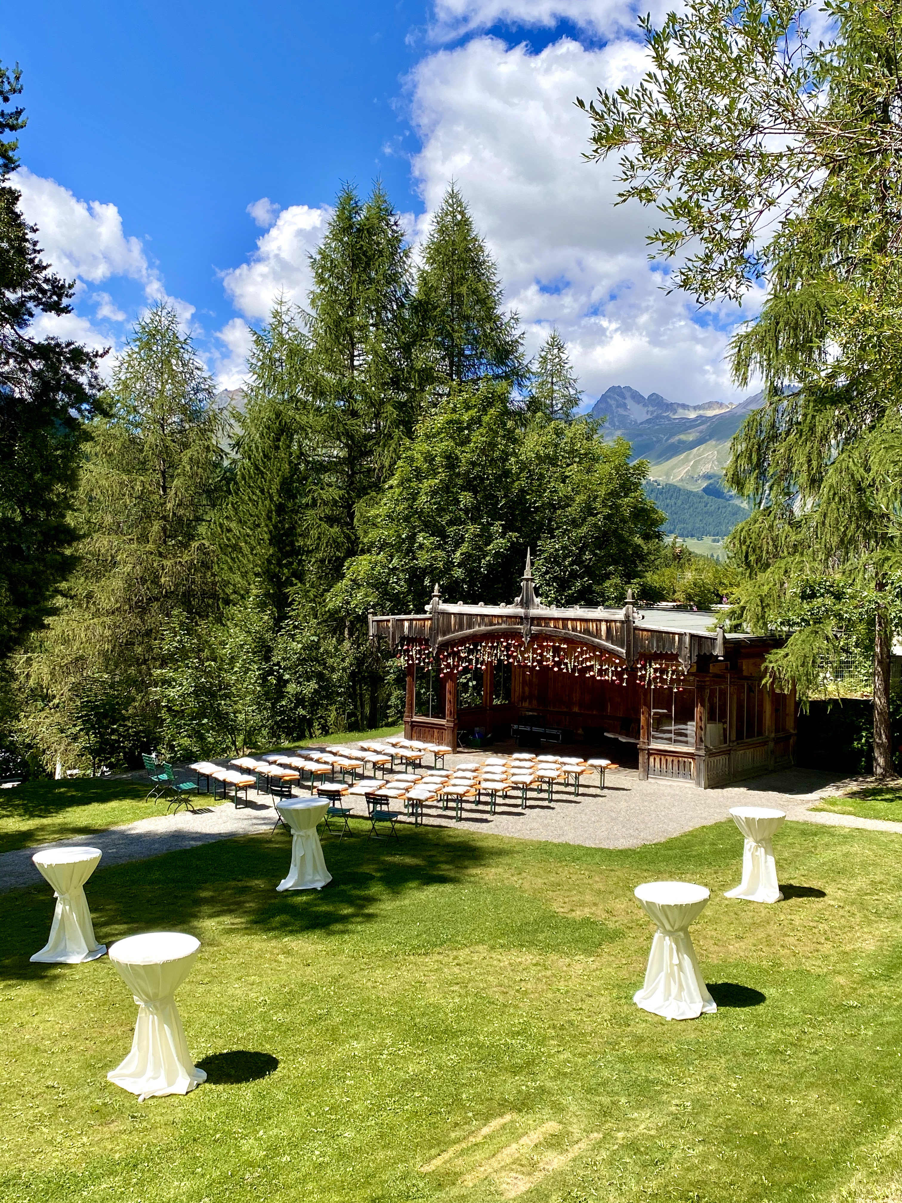 Hotel Saratz Angaben zu den Festsälen Strauss Pavillon