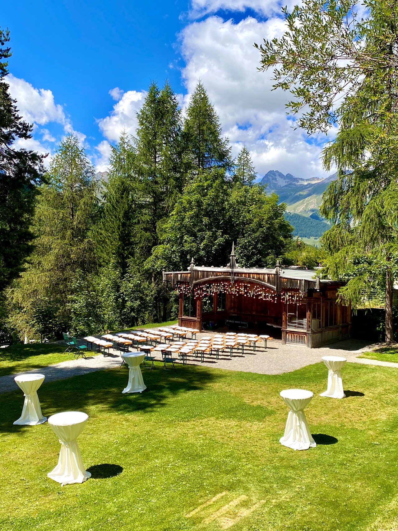 Hotel Saratz Information about the banquet halls Strauss Pavilion