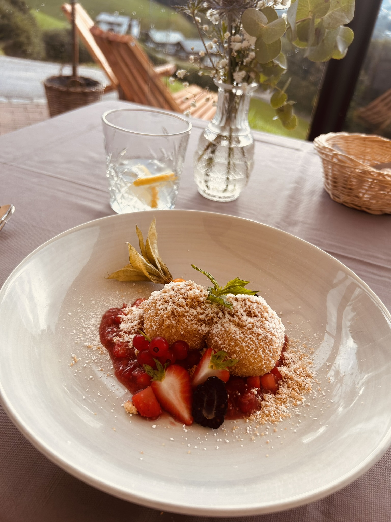Hochzeitslocation: Und die legendären Topfenknödel zum Dessert. - Salzbergalm 