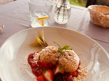 Hochzeitslocation: Und die legendären Topfenknödel zum Dessert. - Salzbergalm