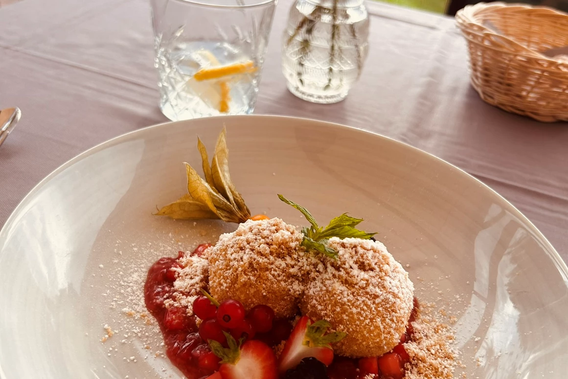 Hochzeitslocation: Und die legendären Topfenknödel zum Dessert. - Salzbergalm