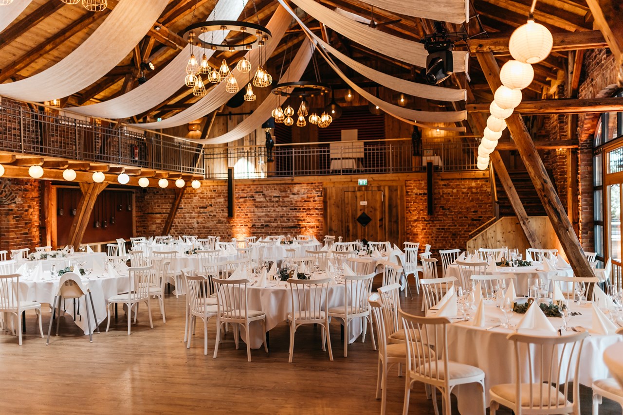 Hof Frien Angaben zu den Festsälen Festscheune