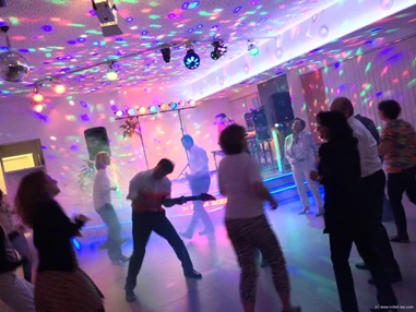 Hochzeit: Tanzfläche und Bühne, Mittel-BAR - Mittel-BAR Schönheide
