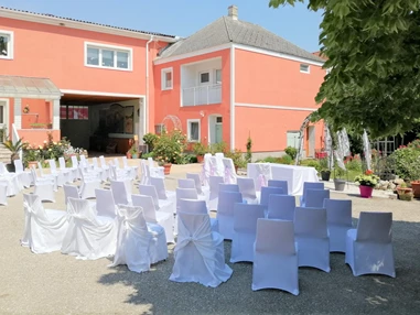 Hochzeitslocation: cafe.im.wittnerhof