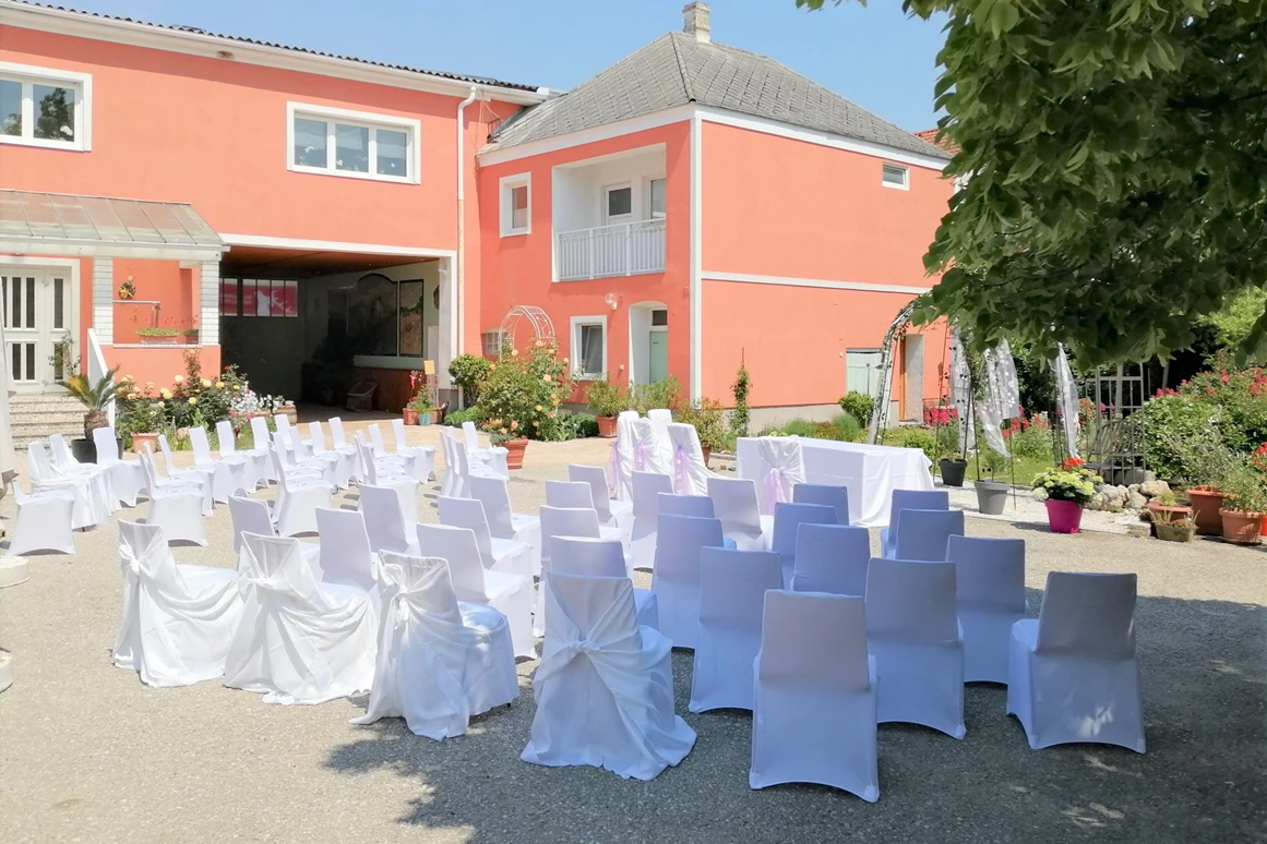 Hochzeitslocation: cafe.im.wittnerhof