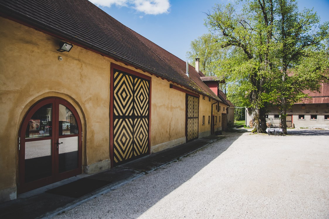 Hochzeit: Festscheune - Schloss Grüningen