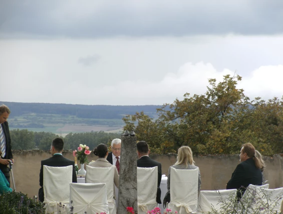 Hochzeit: Historischer Hängegarten Schloss Neufra bei Riedlingen