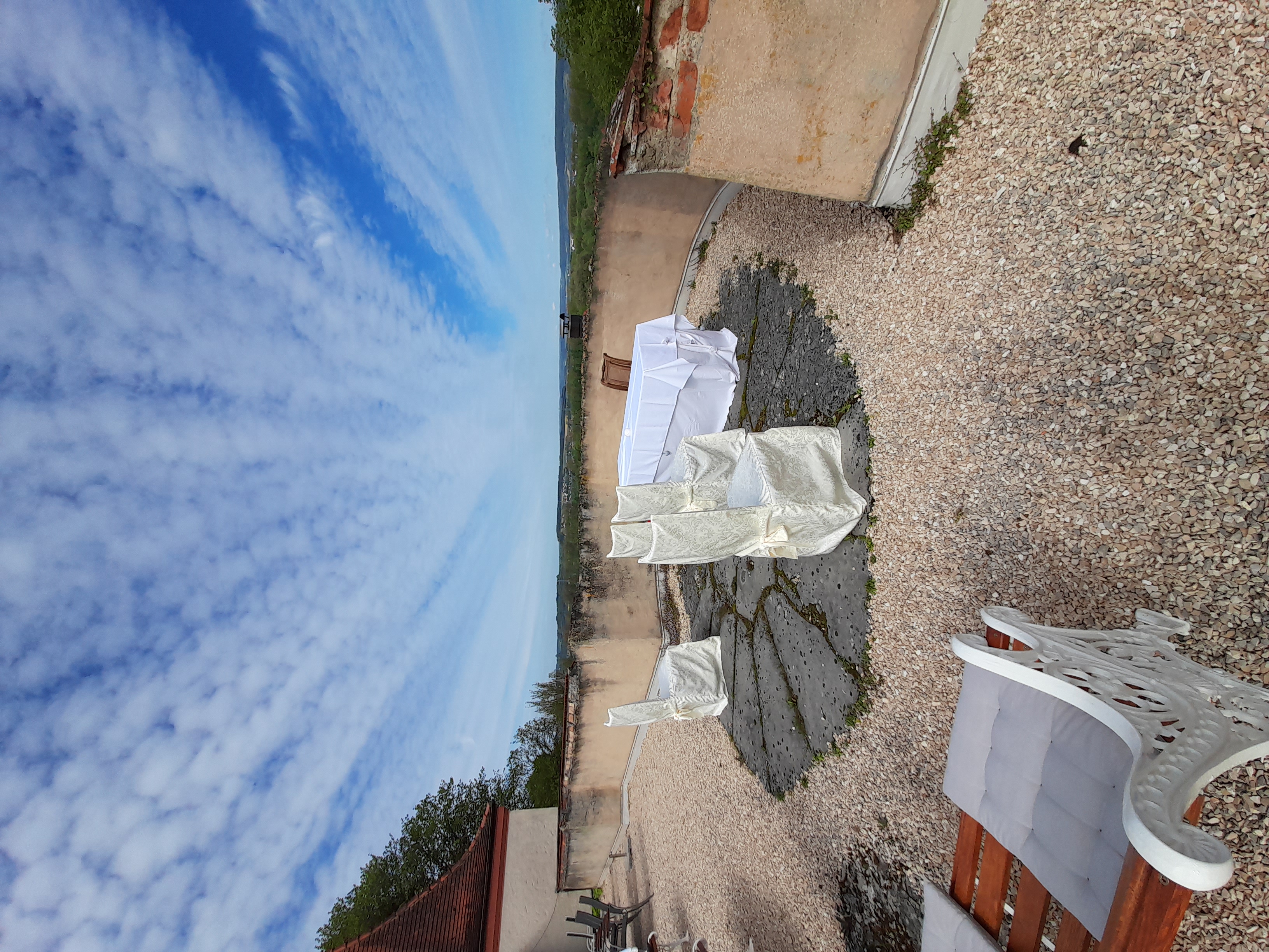 Hochzeitslocation: Historischer Hängegarten Schloss Neufra bei Riedlingen