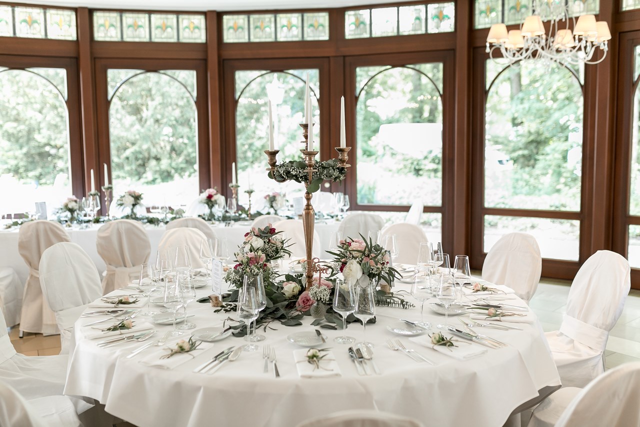 Wald & Schlosshotel Friedrichsruhe Informations sur les salles de bal Jardin d'hiver