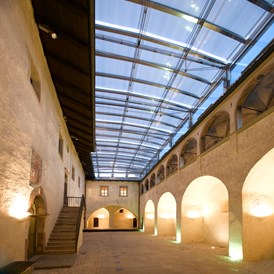 Hochzeit: Unser überdachter Innenhof - Schloss Maretsch