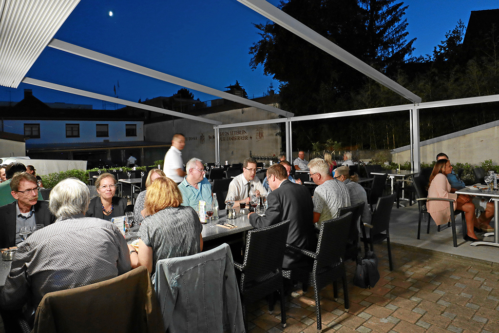 Hochzeit: Terrasse mit offenem oder geschlossenem Dach - Chinarestaurant Fudu Rheinfelden