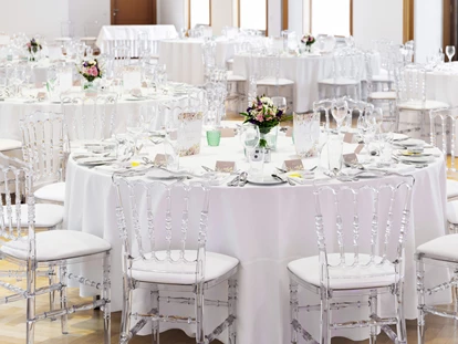 Wedding - Bad Sauerbrunn - Hochzeitstafel in der Hofsuite
Copyright: Peter Hruska - Schloss Hernstein