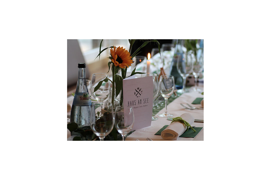Hochzeit: Hochzeitstafel im Haus am See in Ravensburg. - Haus am See Ravensburg