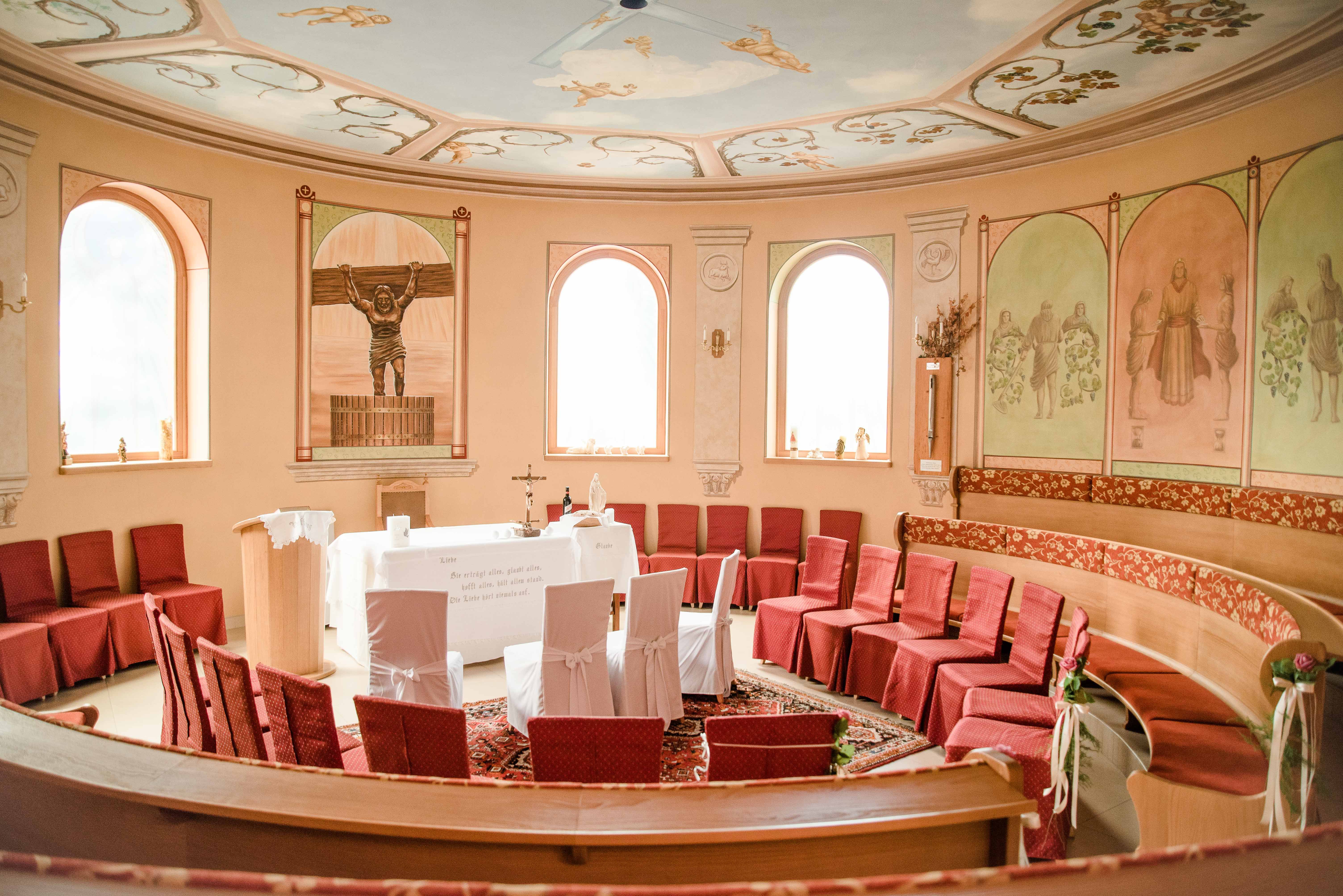 Hochzeit: Hauseigene Kapelle im Rundturm des Weinschloss Thaller - Weinschloss Thaller