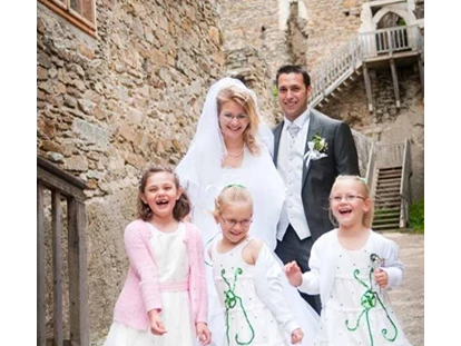 Wedding - Pottenbrunn - Heiraten auf der Burgruine Aggstein in 3642 Aggsbach Dorf - Burgruine Aggstein